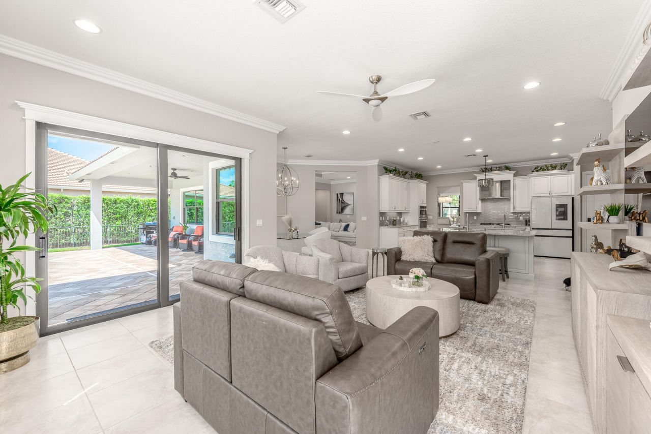 5211 SW Blue Daze Way, Palm City, FL 34990 Photo