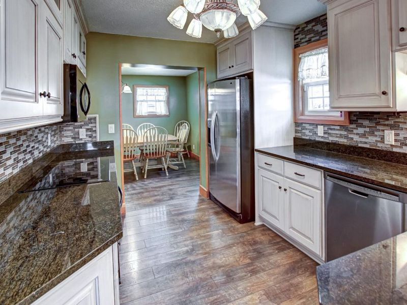 5475 E Mabel Drive, Port Clinton, OH 43452 Photo 10