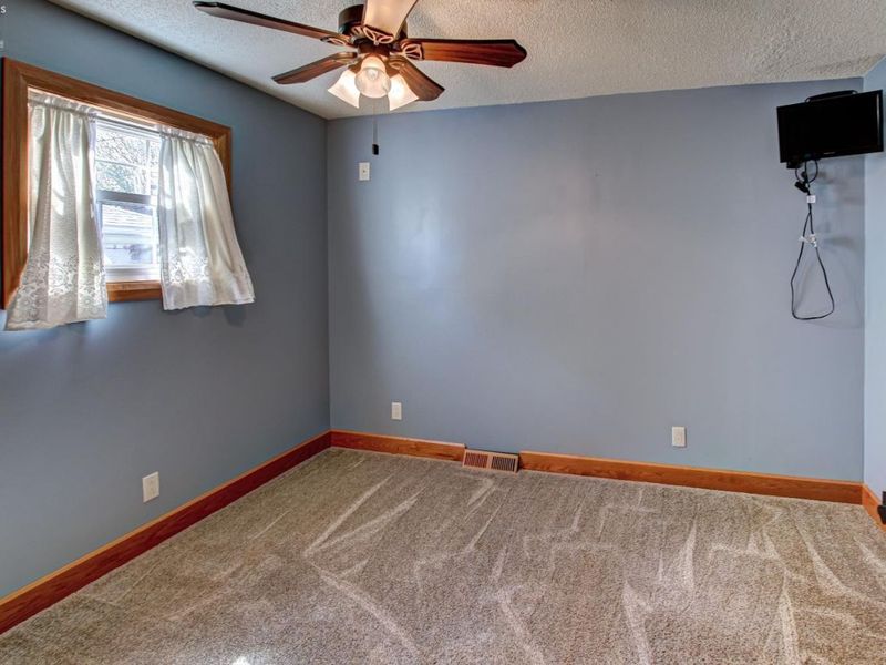 5475 E Mabel Drive, Port Clinton, OH 43452 Photo 23