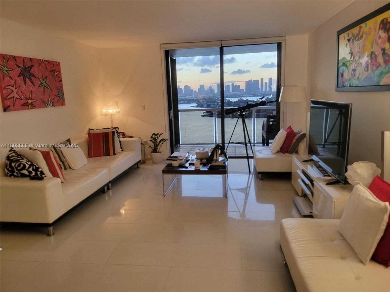 9 Island Ave, Unit 1806, Miami Beach, FL 33139 Photo