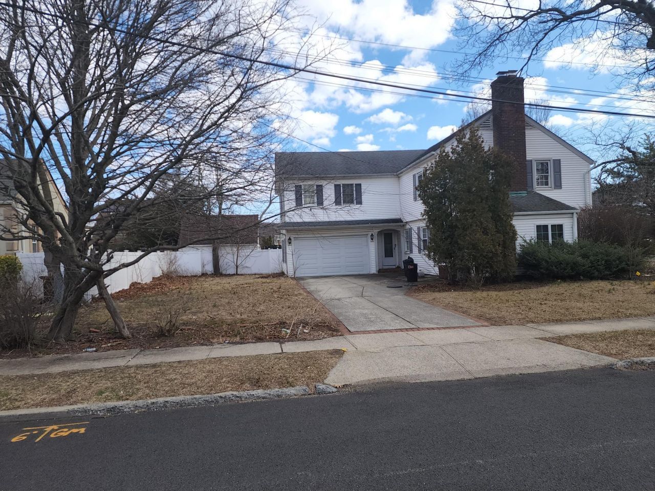 15 Mckenna Avenue, North Baldwin, NY 11510 Main Photo
