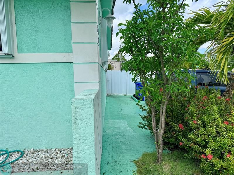 430 NE 75th Street, Miami, FL 33138 Photo