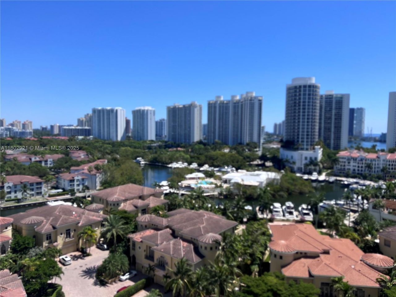1000 Island Blvd, Unit 1508, Aventura, FL 33160 Photo