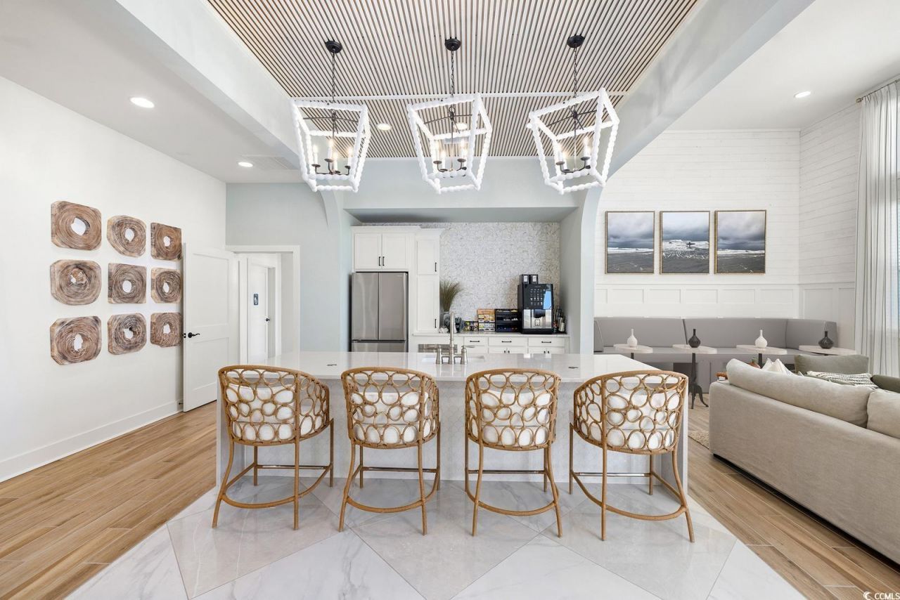 283 Ferretti St. Photo 14