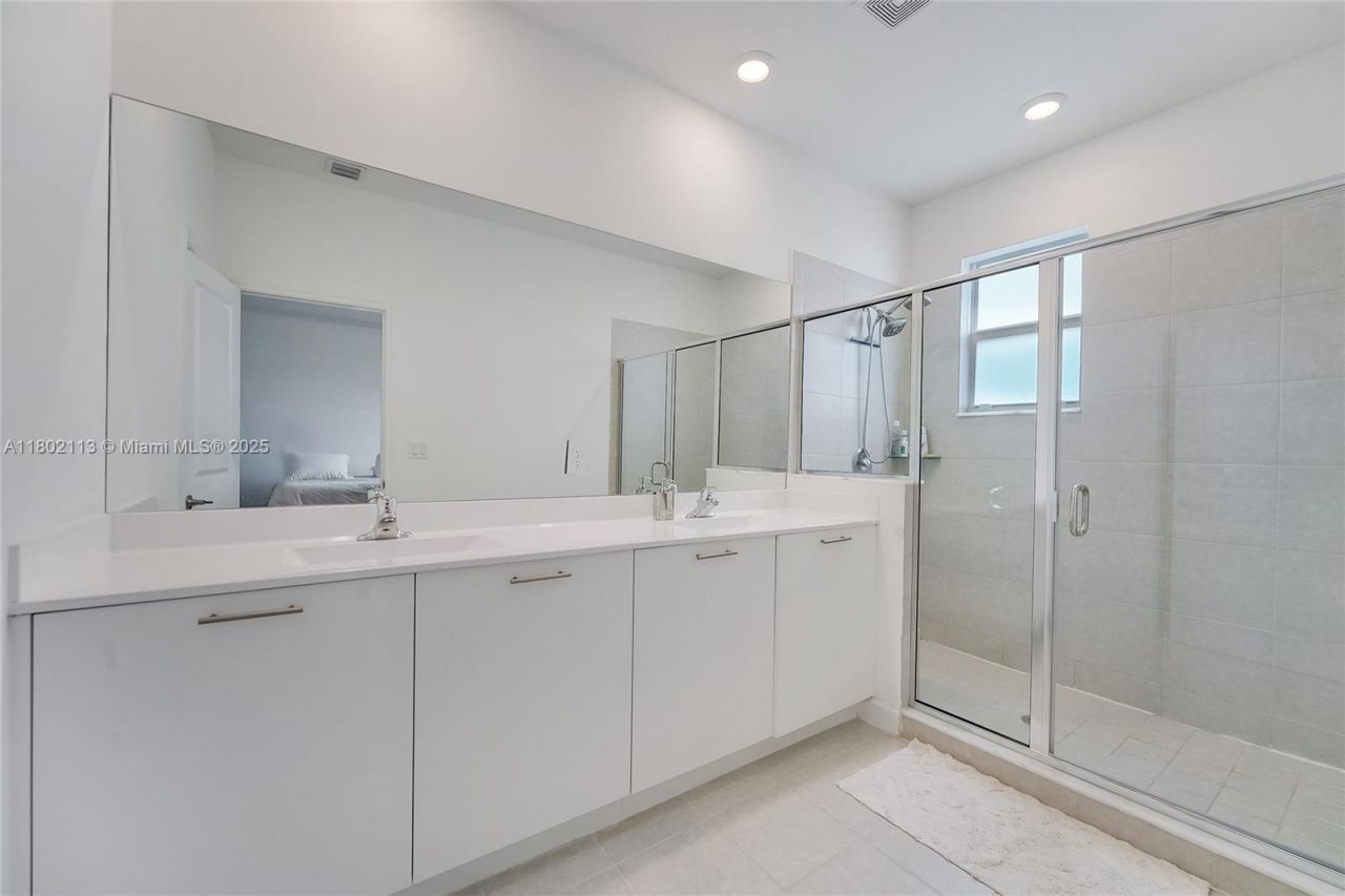 12767 NW 23rd Pl, Miami, FL 33167 Photo