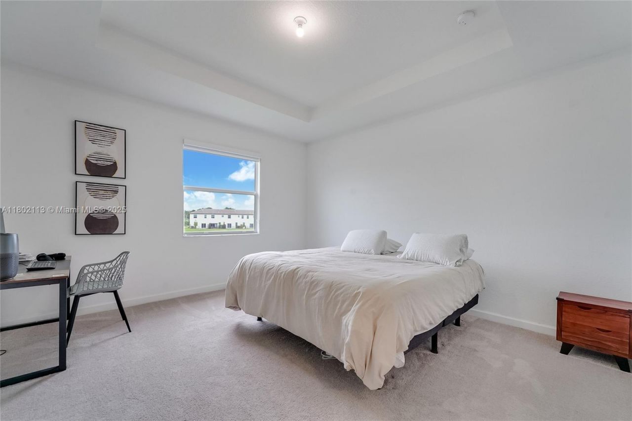 12767 NW 23rd Pl, Miami, FL 33167 Photo