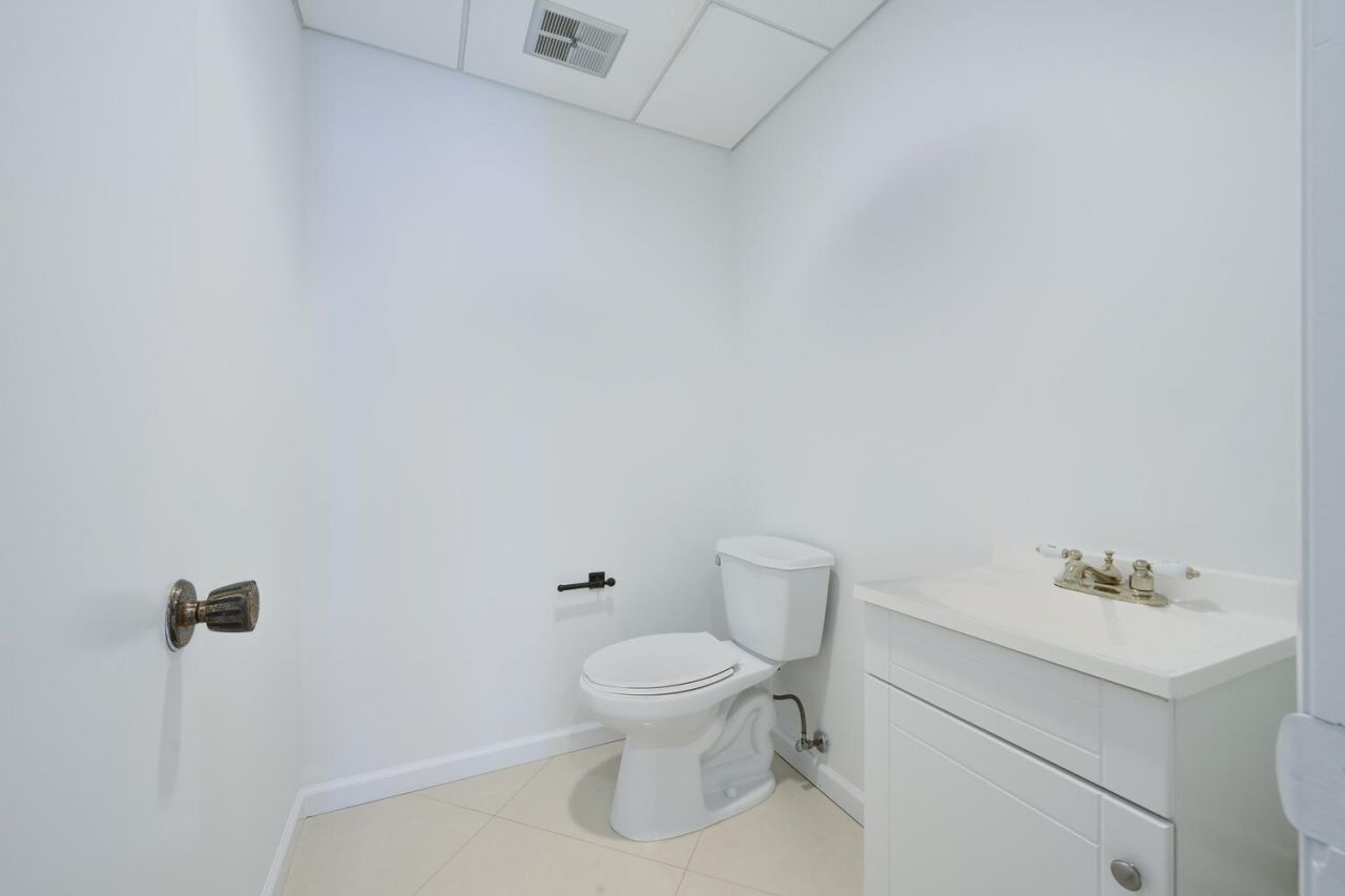 721 Us Highway 1, Unit 116-117, North Palm Beach, FL 33408 Photo