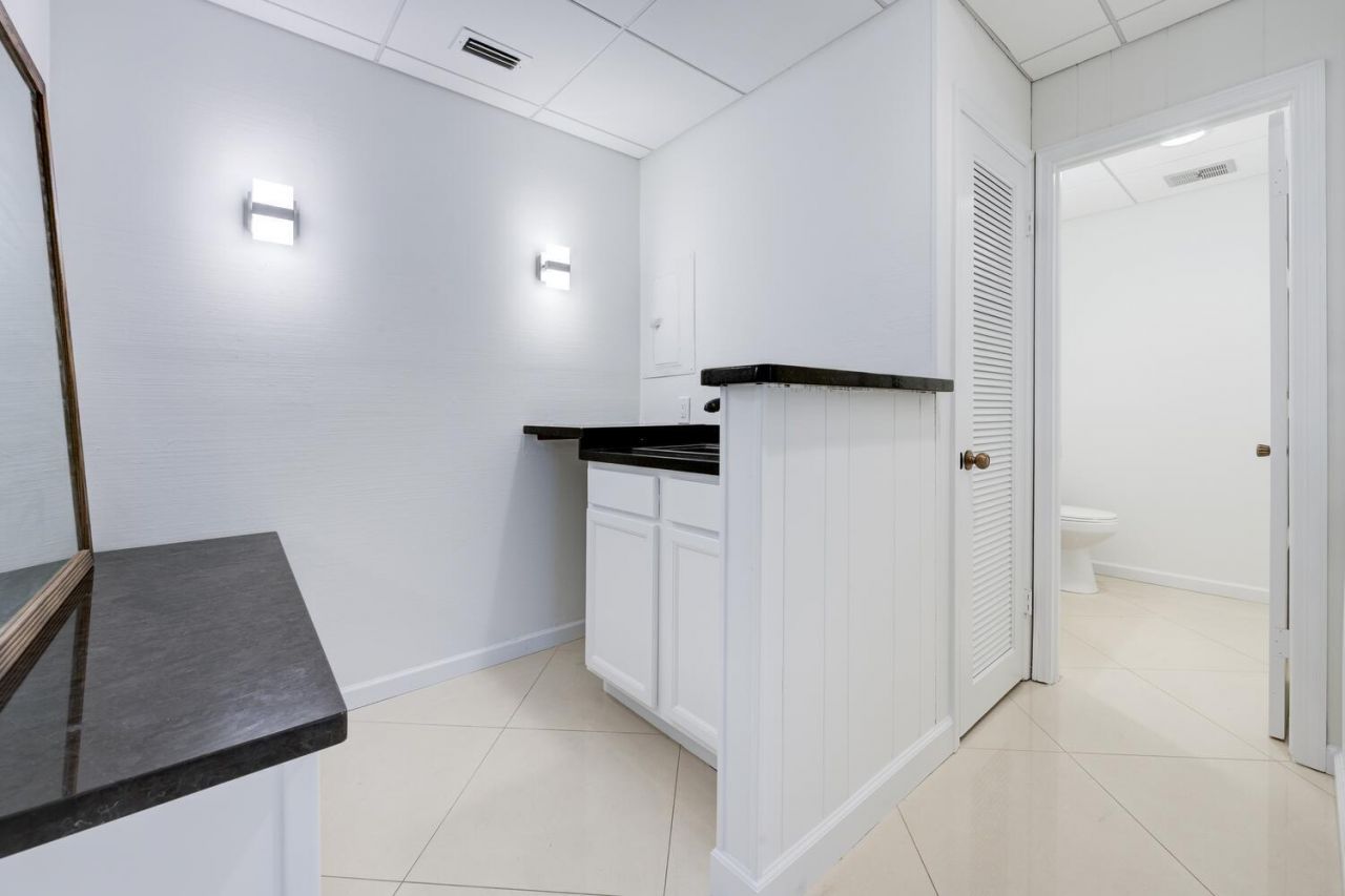 721 Us Highway 1, Unit 116-117, North Palm Beach, FL 33408 Photo