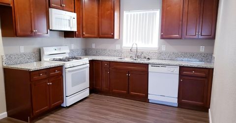 940 Rivera Dr, Sacramento, CA 95838 Photo