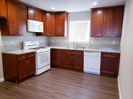 940 Rivera Dr, Sacramento, CA 95838 Photo