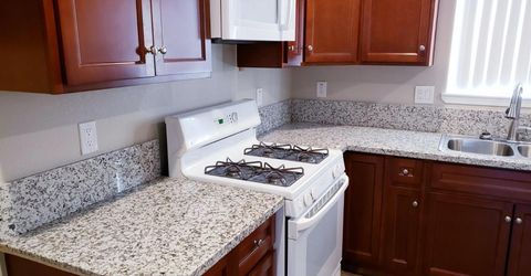 940 Rivera Dr, Sacramento, CA 95838 Photo