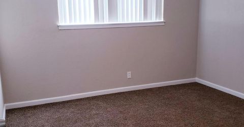 940 Rivera Dr, Sacramento, CA 95838 Photo