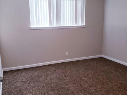 940 Rivera Dr, Sacramento, CA 95838 Photo