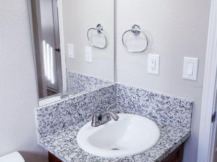 940 Rivera Dr, Sacramento, CA 95838 Photo