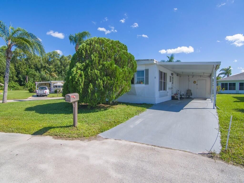 2 Galicia Lane, Port Saint Lucie, FL 34952 Photo