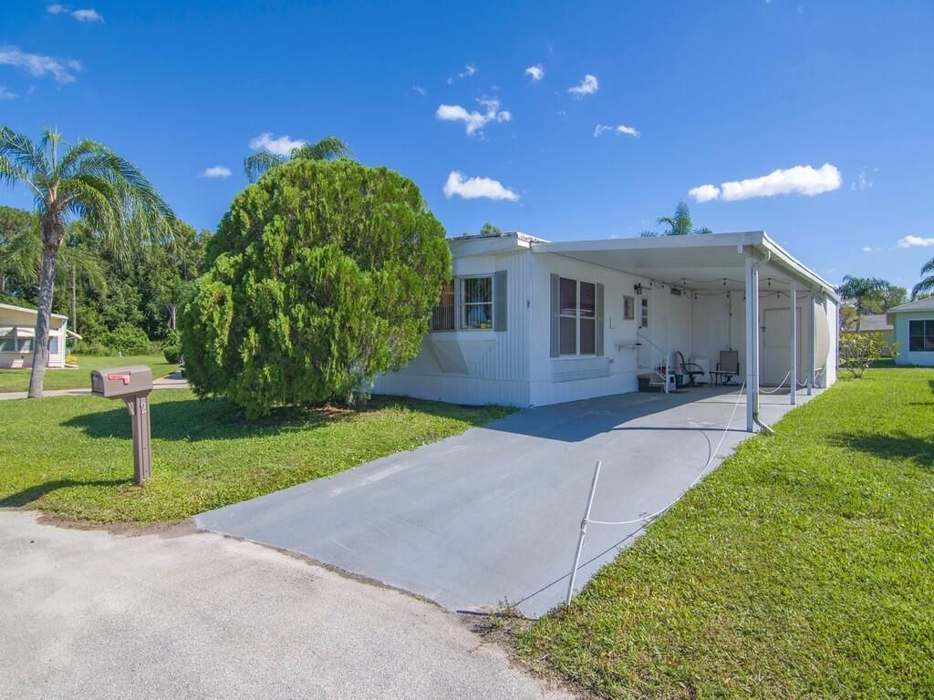 2 Galicia Lane, Port Saint Lucie, FL 34952 Photo
