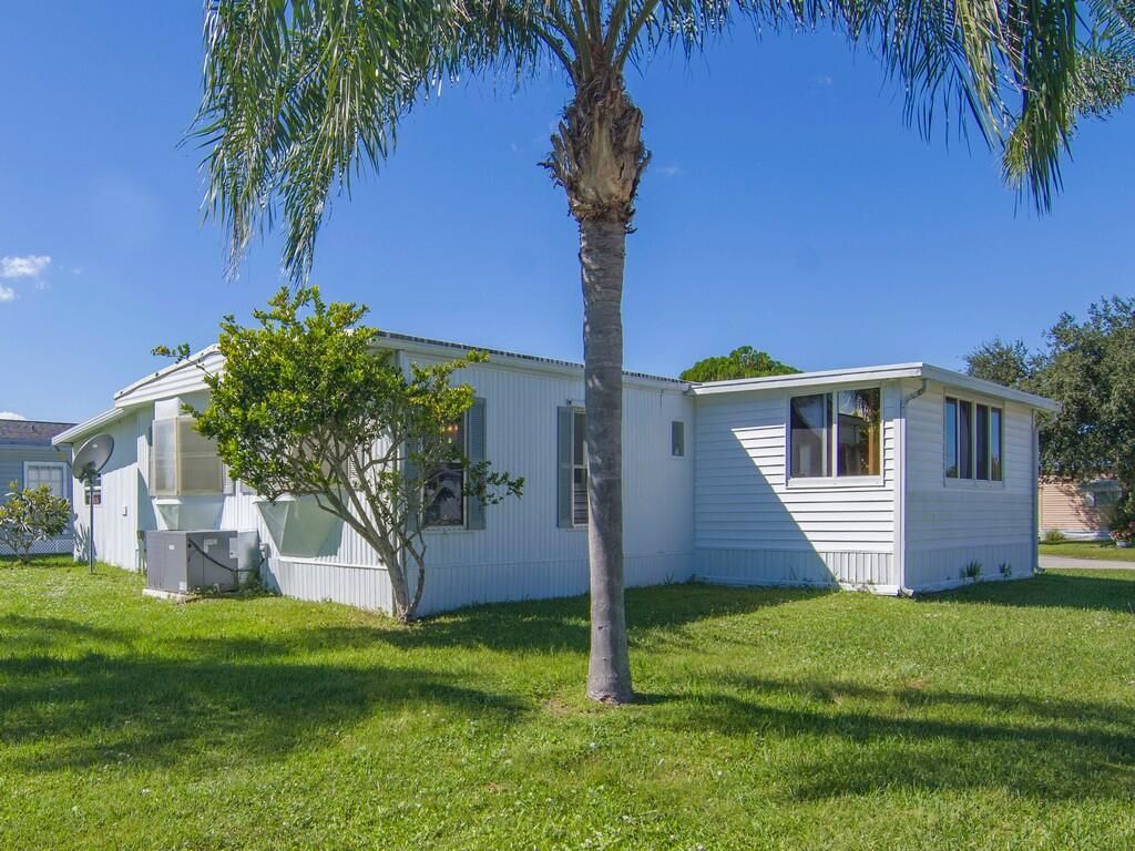 2 Galicia Lane, Port Saint Lucie, FL 34952 Photo