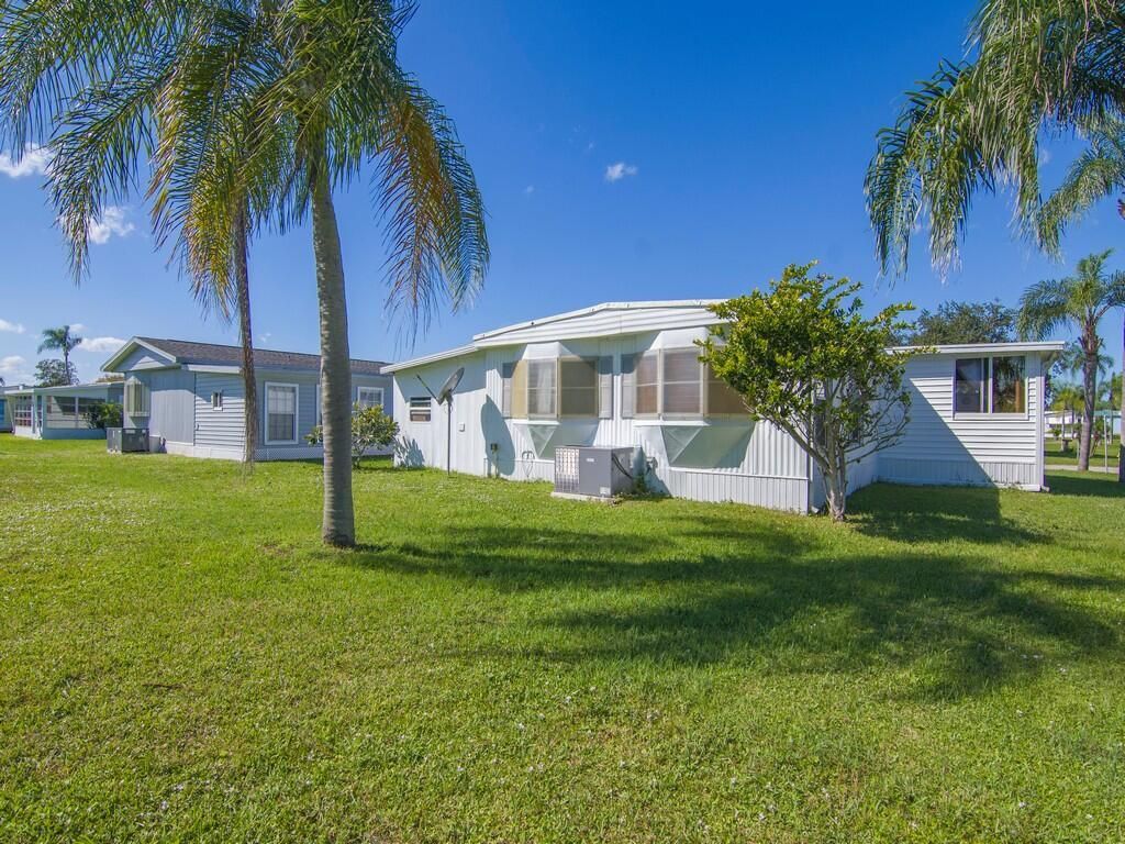 2 Galicia Lane, Port Saint Lucie, FL 34952 Photo