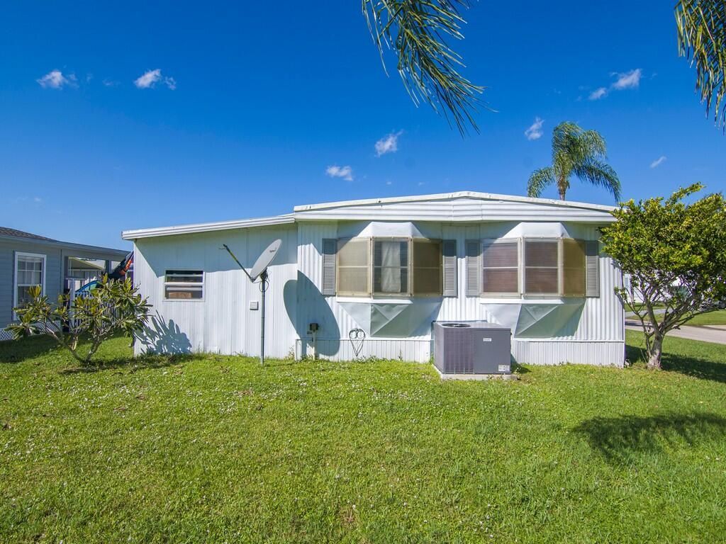 2 Galicia Lane, Port Saint Lucie, FL 34952 Photo