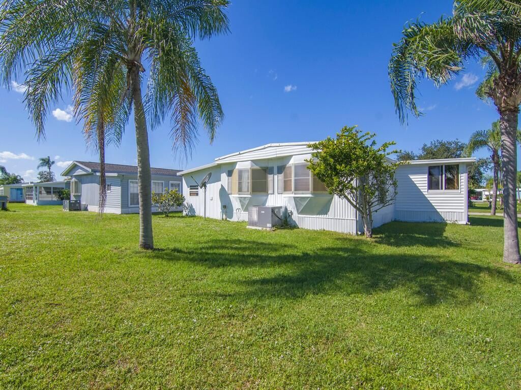 2 Galicia Lane, Port Saint Lucie, FL 34952 Photo