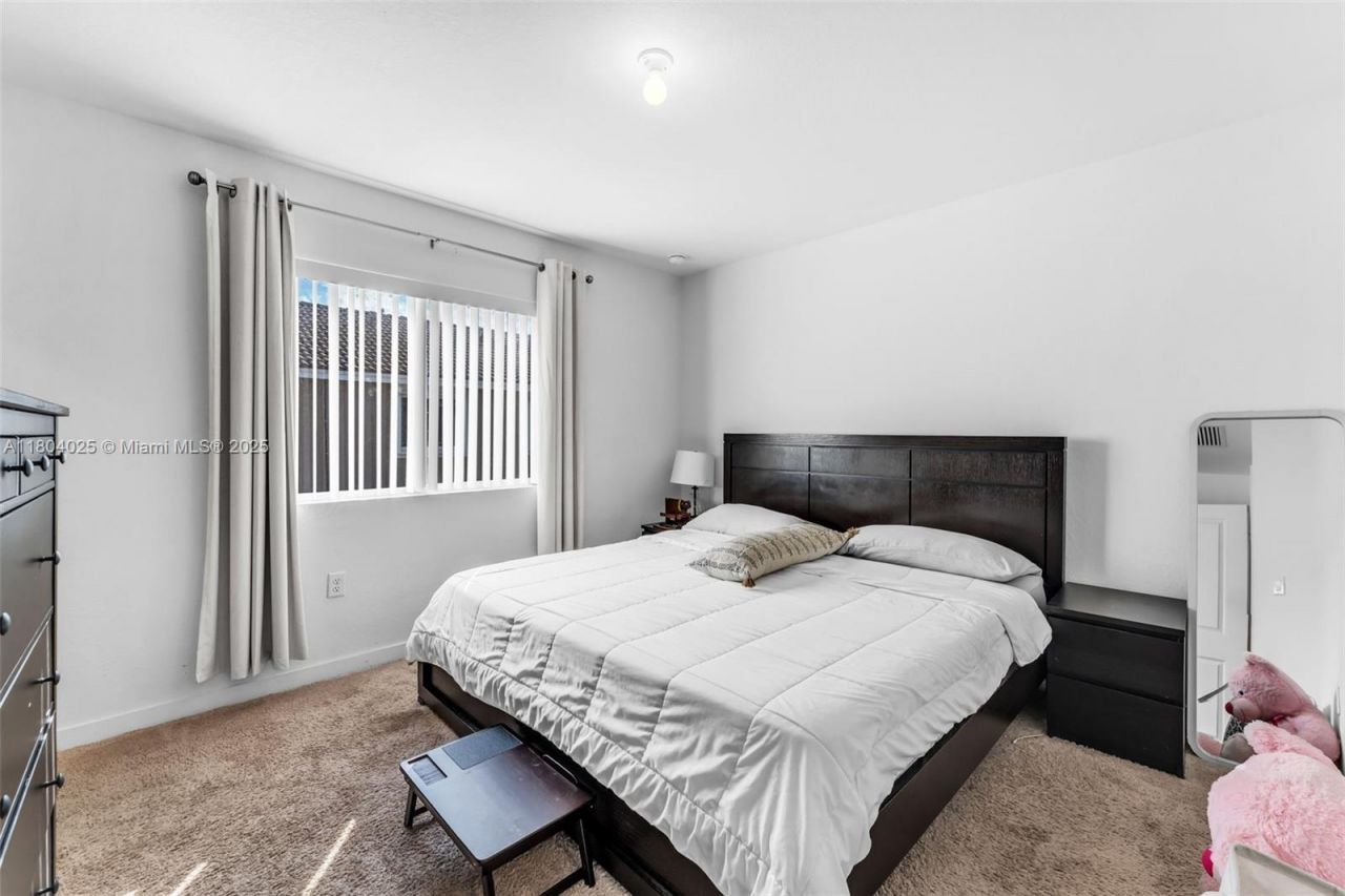 1056 SE 24th Ave, Homestead, FL 33035 Photo