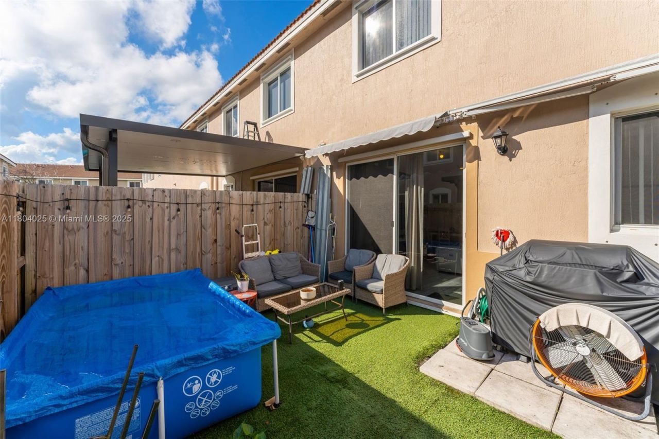 1056 SE 24th Ave, Homestead, FL 33035 Photo