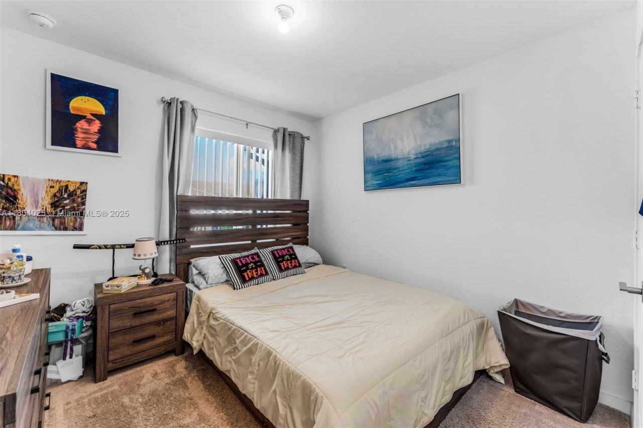 1056 SE 24th Ave, Homestead, FL 33035 Photo