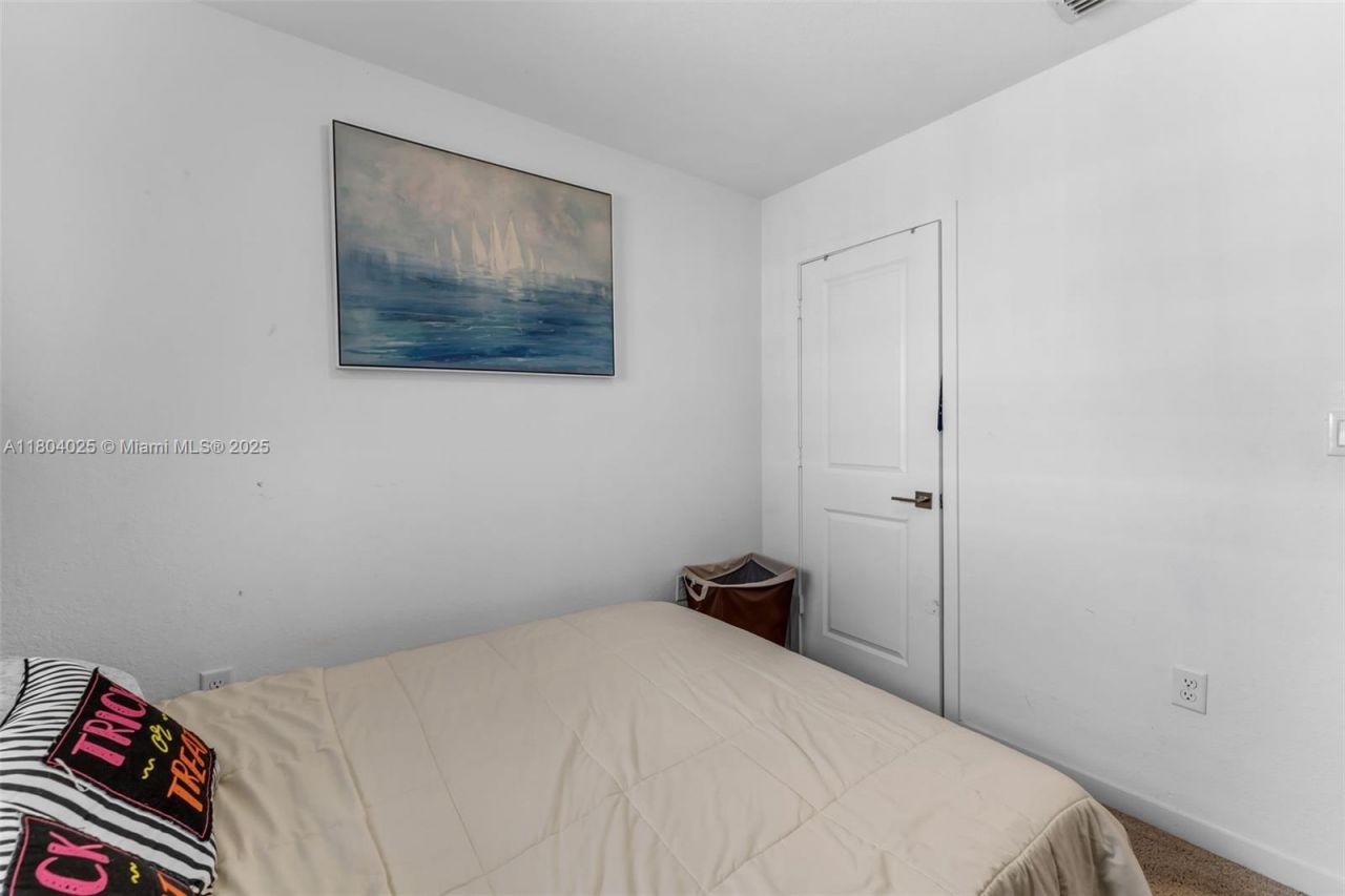 1056 SE 24th Ave, Homestead, FL 33035 Photo