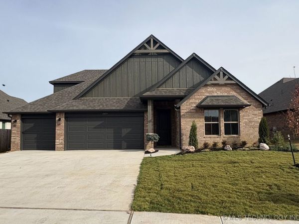 1409 N 70th Street, Broken Arrow, OK 74014