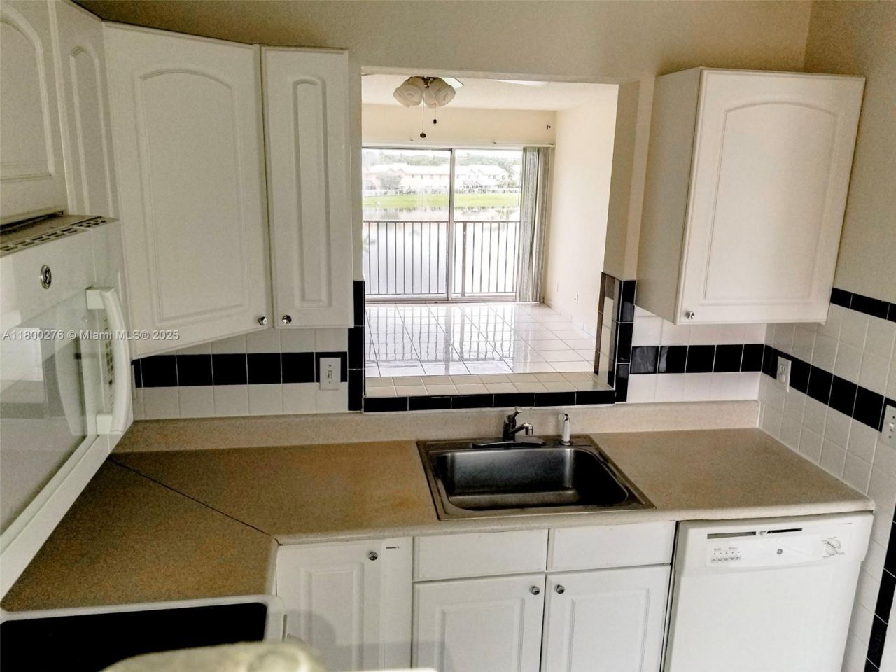 8560 N Sherman Cir, Unit 402, Miramar, FL 33025 Photo