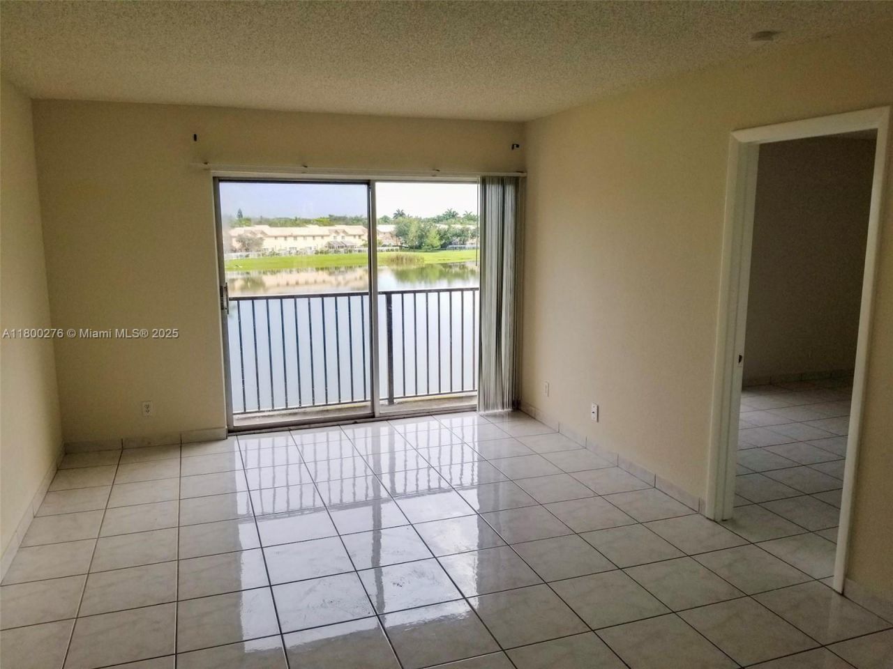 8560 N Sherman Cir, Unit 402, Miramar, FL 33025 Photo