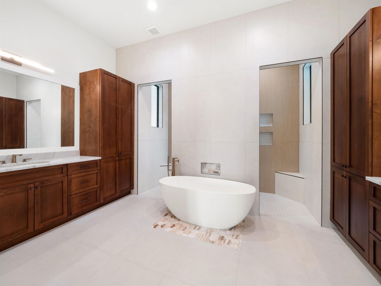 846 Cypress Lake Cir, Fort Myers, FL 33919 Photo