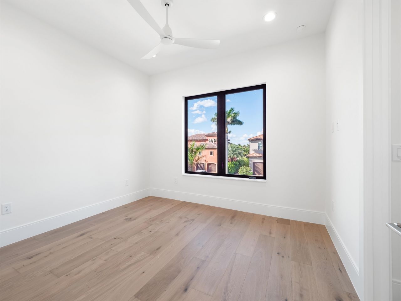 846 Cypress Lake Cir, Fort Myers, FL 33919 Photo