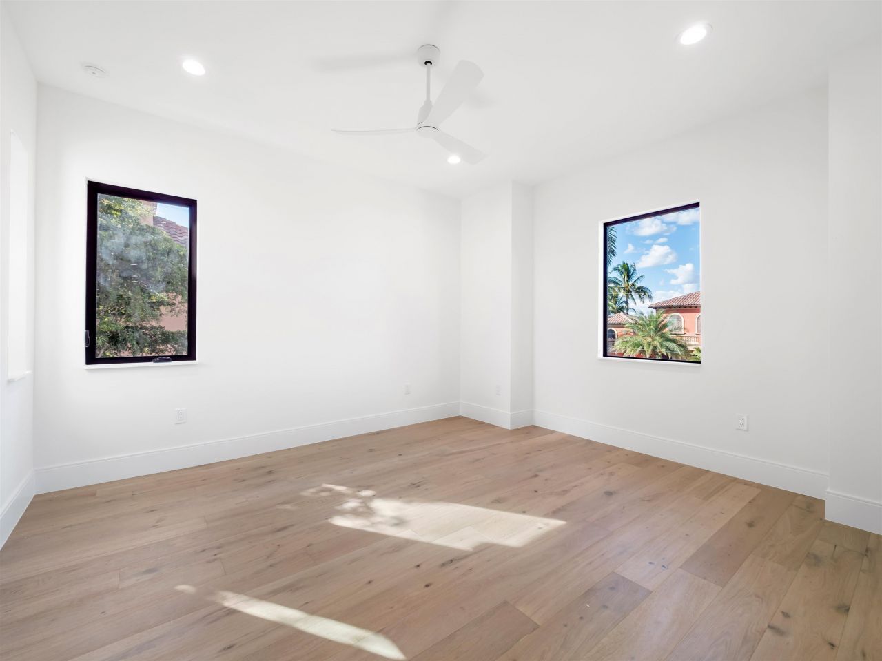 846 Cypress Lake Cir, Fort Myers, FL 33919 Photo