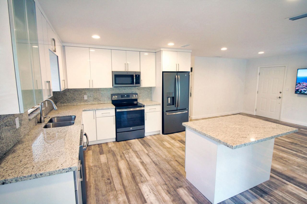 146 N Sunrise Drive, Tavernier, FL 33070 Photo