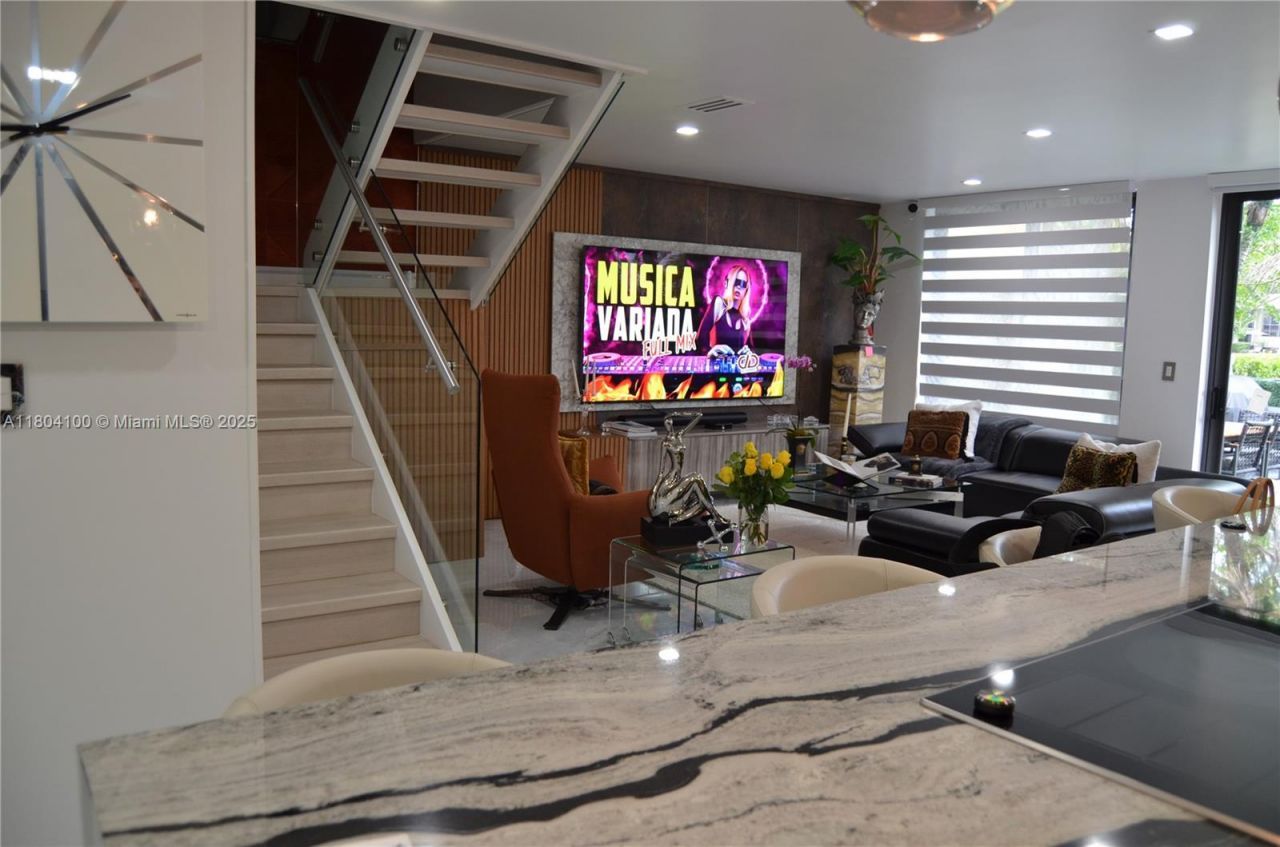 3629 Estepona Ave, Doral, FL 33178 Photo