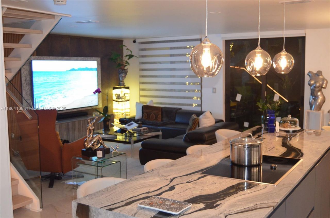 3629 Estepona Ave, Doral, FL 33178 Photo