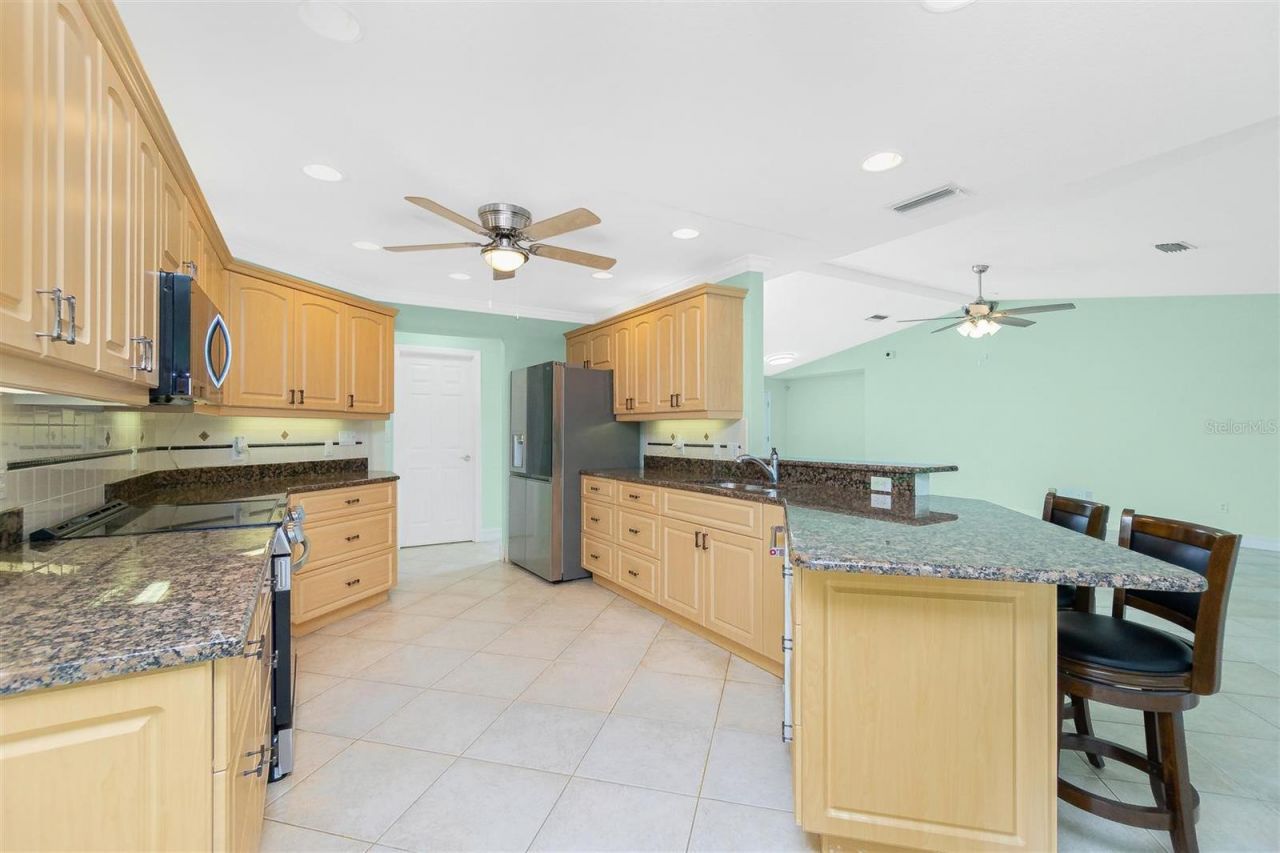 12001 SW Kingsway Circle, Lake Suzy, FL 34269 Photo