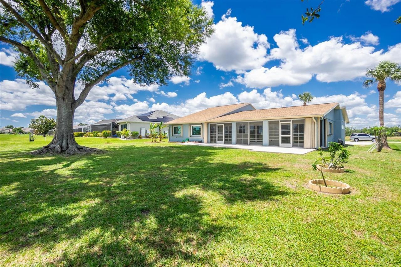 12001 SW Kingsway Circle, Lake Suzy, FL 34269 Photo