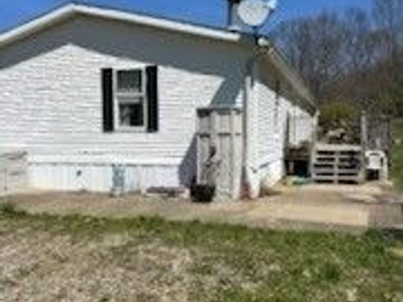 17607 Halleys Ridge Road, Pleasant City, OH 43772 Photo 2