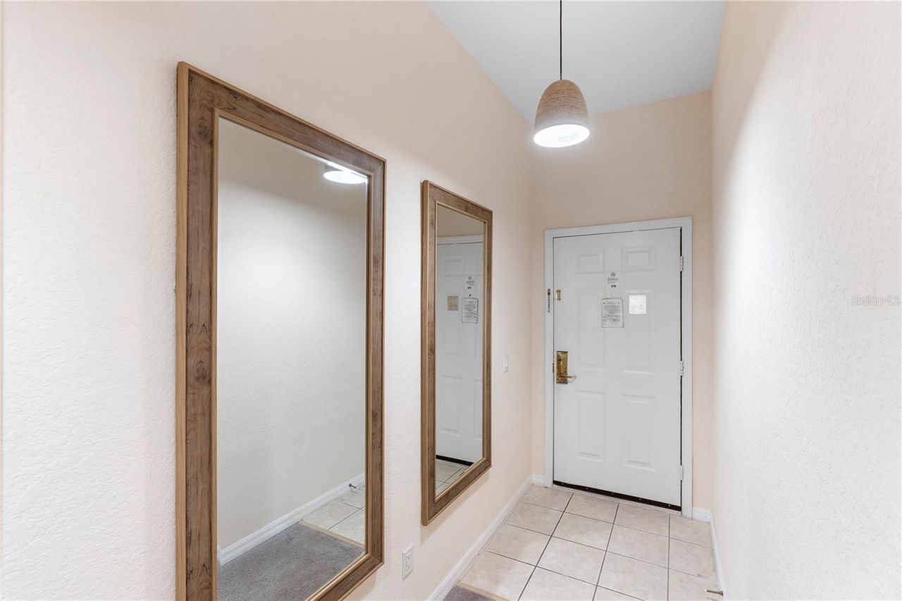 607 Gran Bahama Boulevard, Unit B29/U607, Davenport, FL 33897 Photo