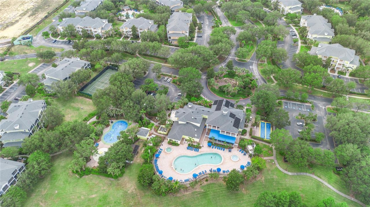 607 Gran Bahama Boulevard, Unit B29/U607, Davenport, FL 33897 Photo