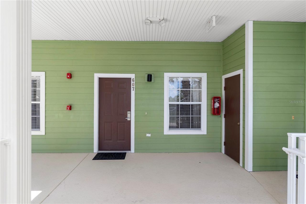 607 Gran Bahama Boulevard, Unit B29/U607, Davenport, FL 33897 Photo