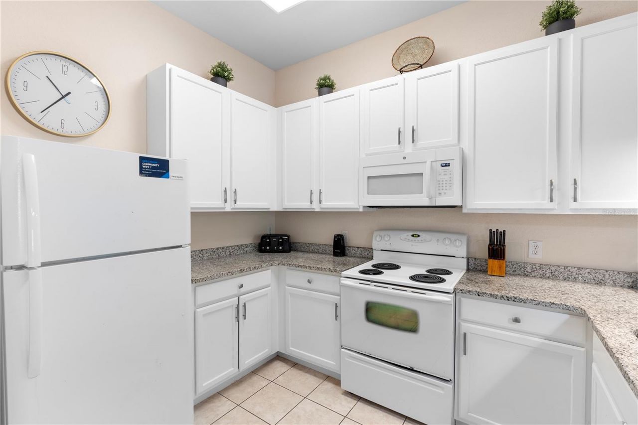 607 Gran Bahama Boulevard, Unit B29/U607, Davenport, FL 33897 Photo