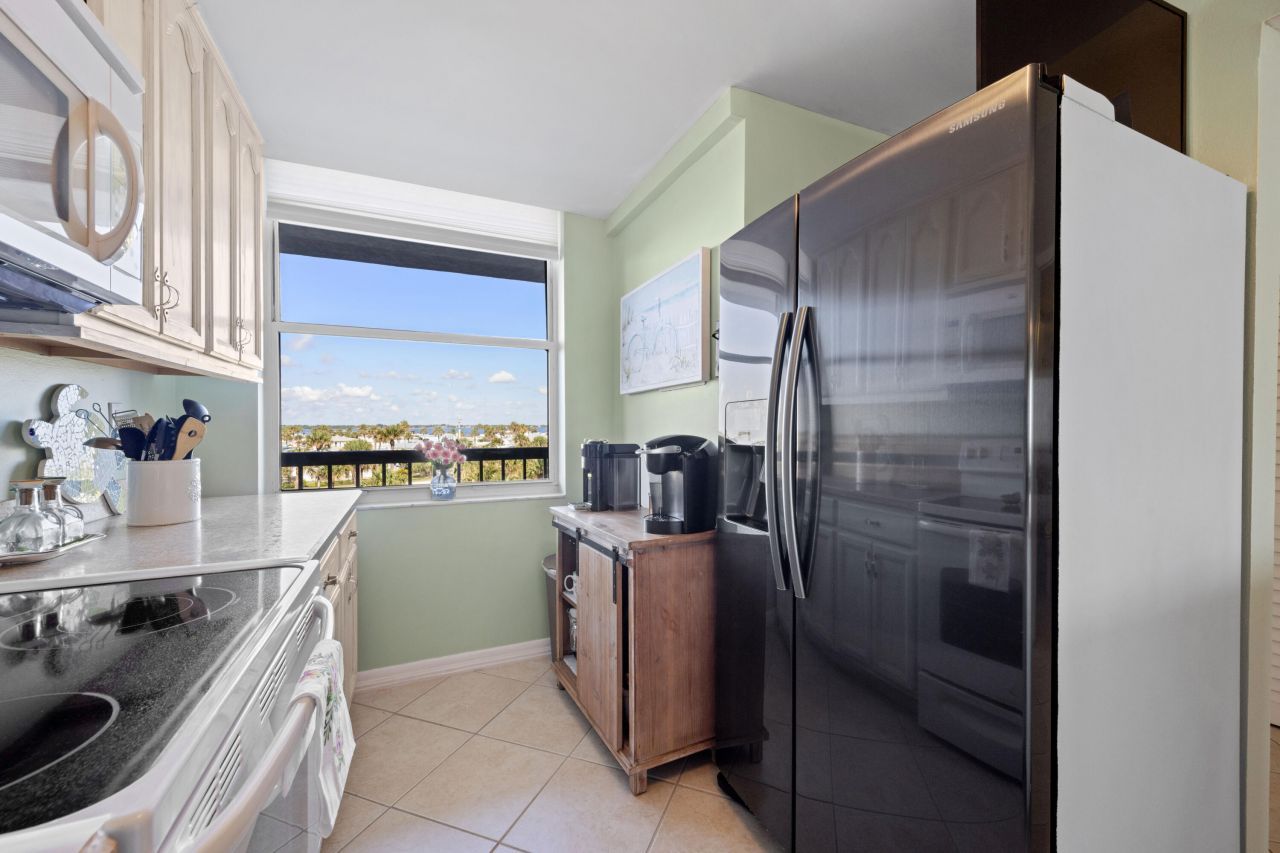 10680 S Ocean Drive, Unit 306, Jensen Beach, FL 34957 Photo