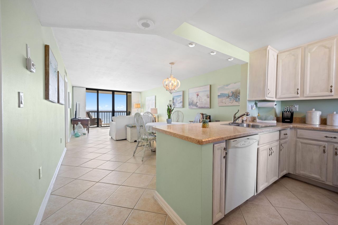 10680 S Ocean Drive, Unit 306, Jensen Beach, FL 34957 Photo