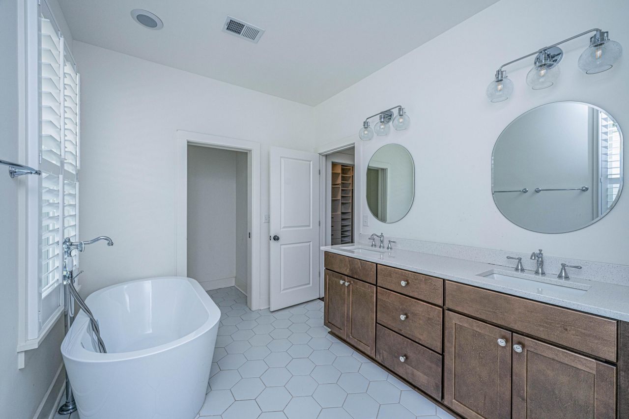 318 Ripple Park Drive Photo 25