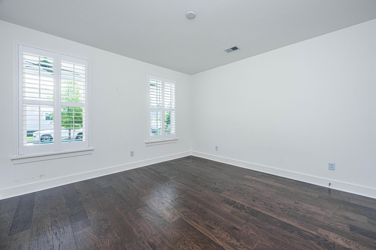 318 Ripple Park Drive Photo 8