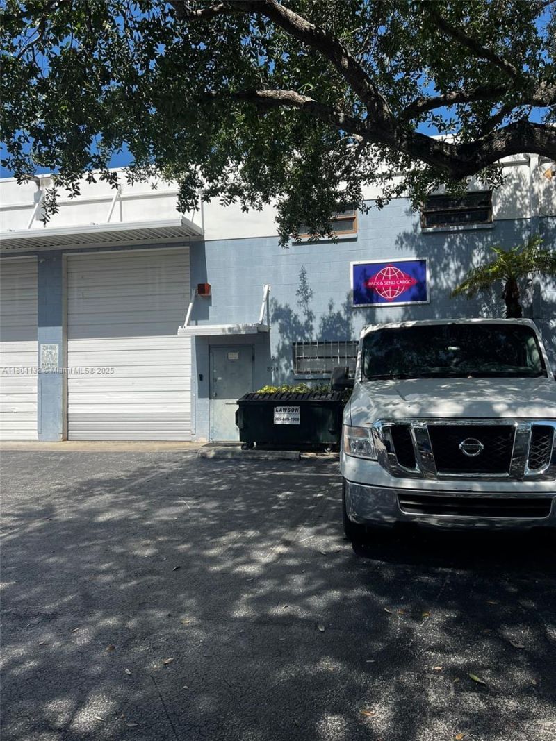 8315 NW 64th St, Unit 2, Medley, FL 33166 Photo