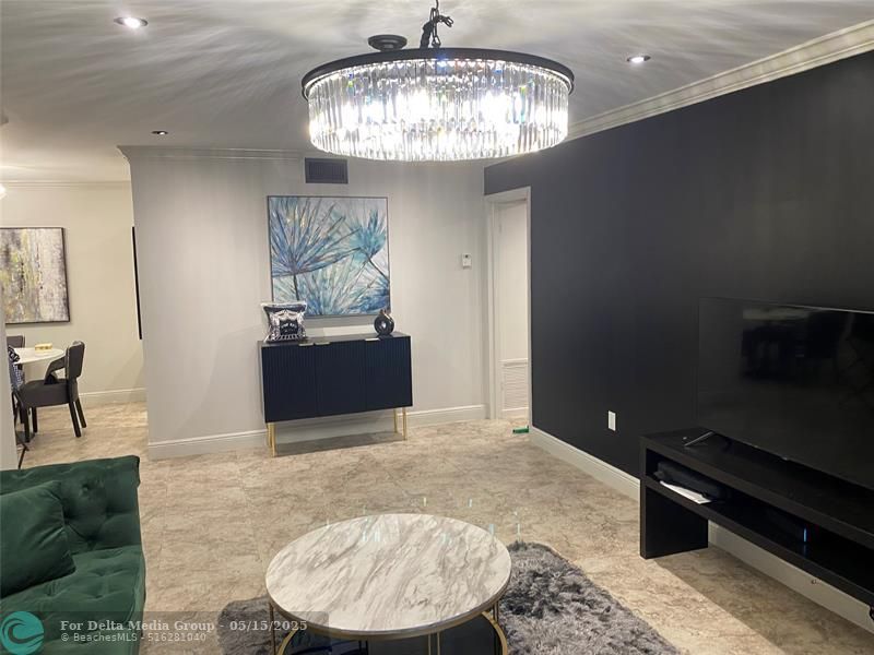 4040 N Hills Drive, Unit 5, Hollywood, FL 33021 Photo